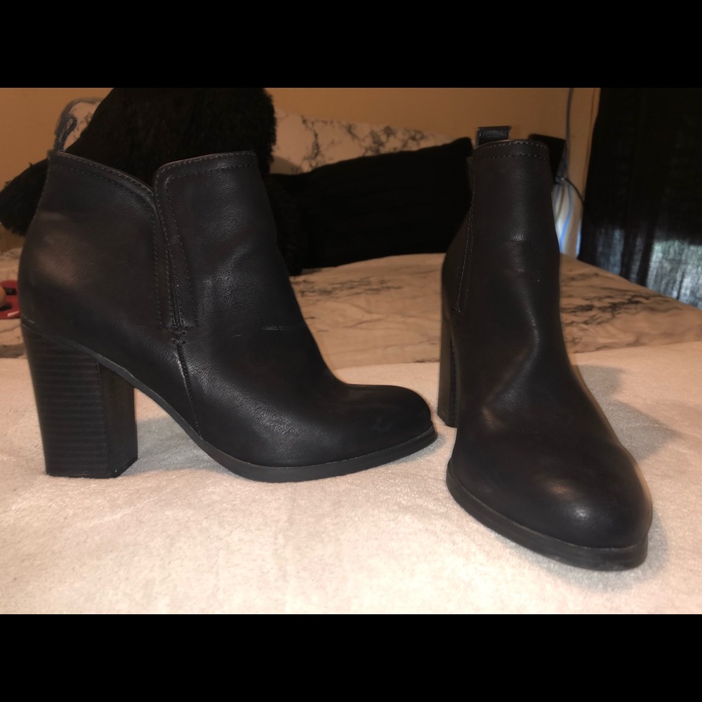 American Rag black booties